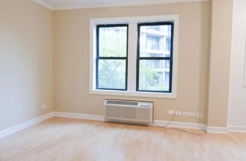 furnished living room apt 601 at 1939 N Lincoln Apartments in Lincoln Park 