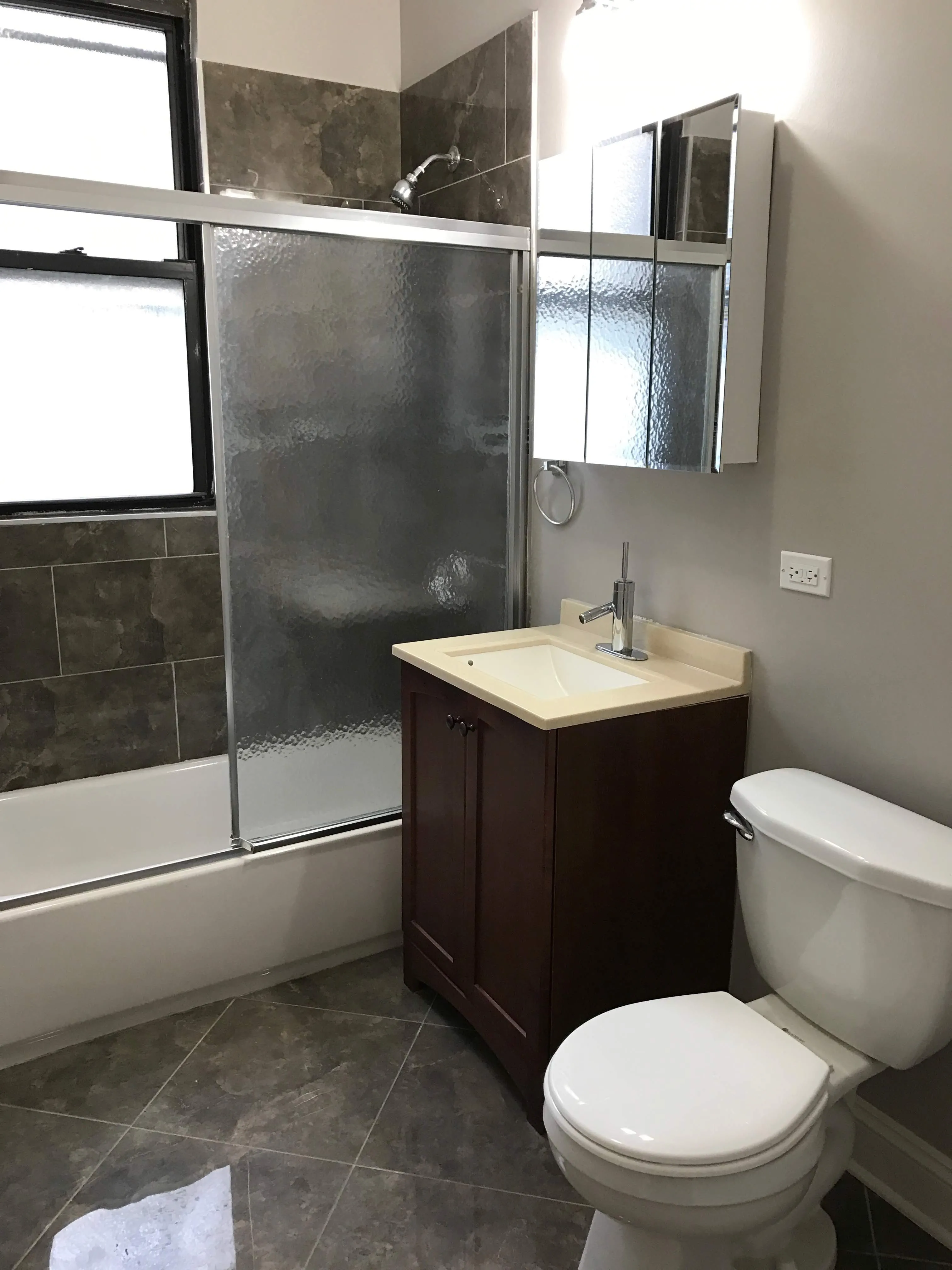 3156 West Diversey Apartments 