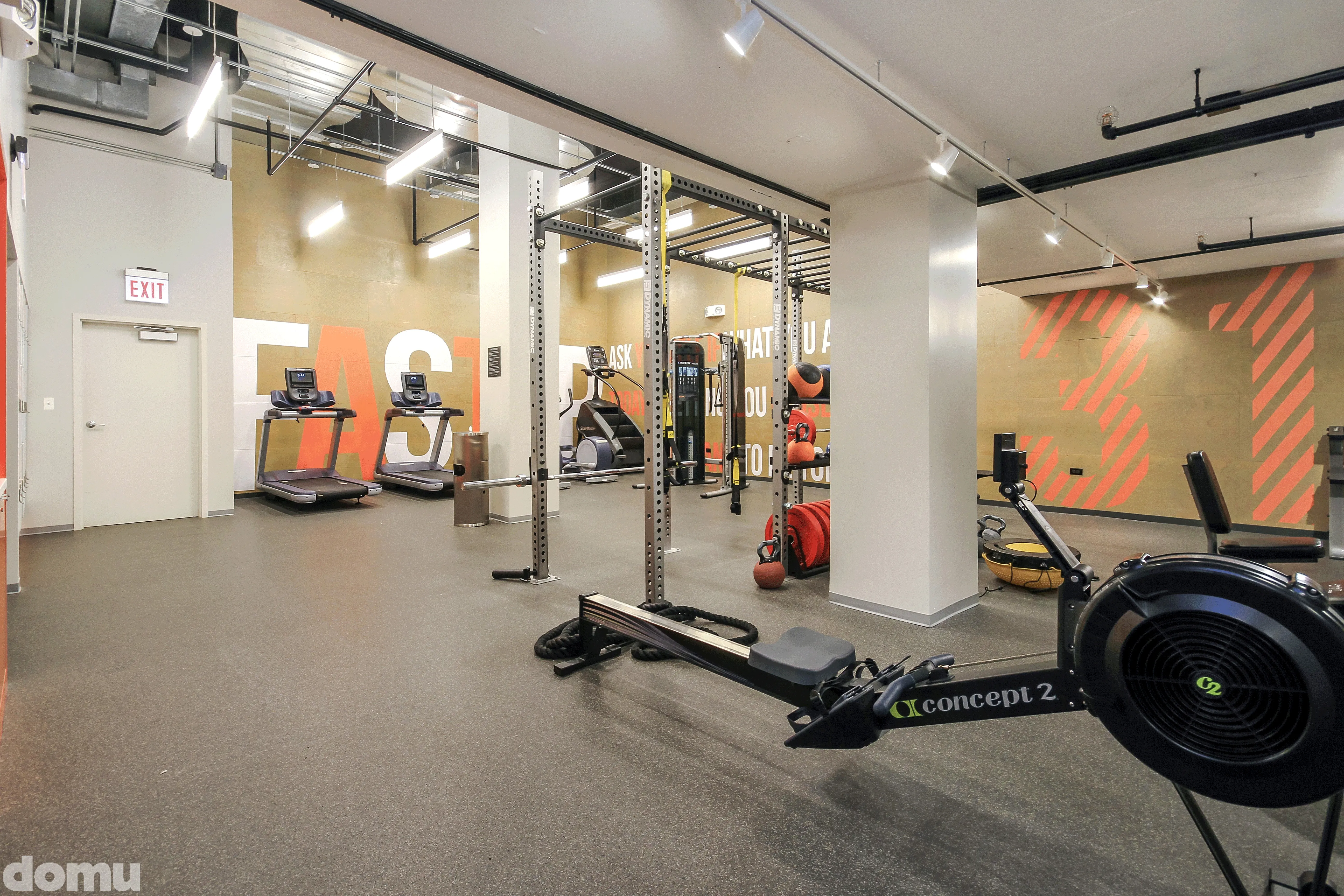 dining room and kitchen at The Kent Apartments in Lincoln Park Chicago