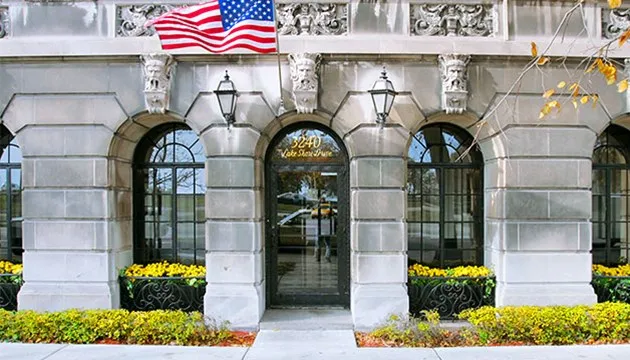 living room at 3240 N Lake Shore Drive Apartments in Lakeview Chicago