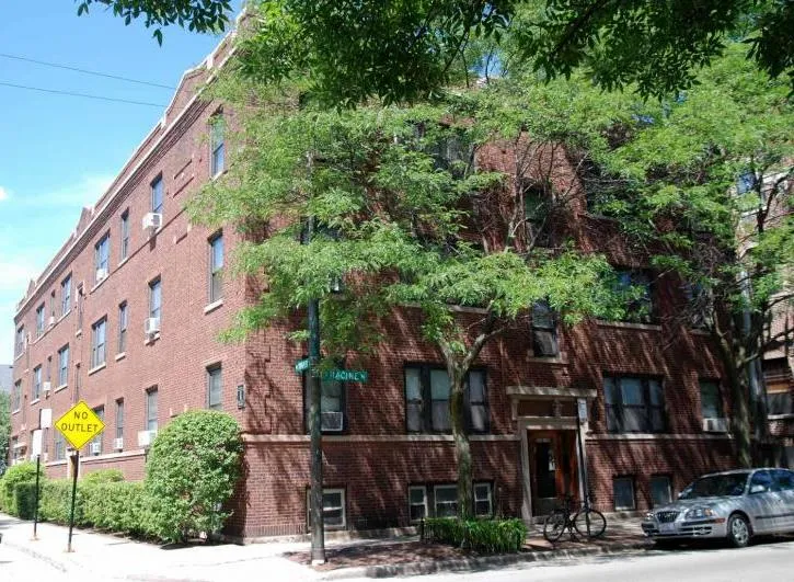 2540 North Racine Apartments