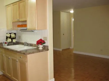 2930 North Pine Grove Apartments