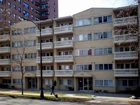 5900 N Sheridan Apartments