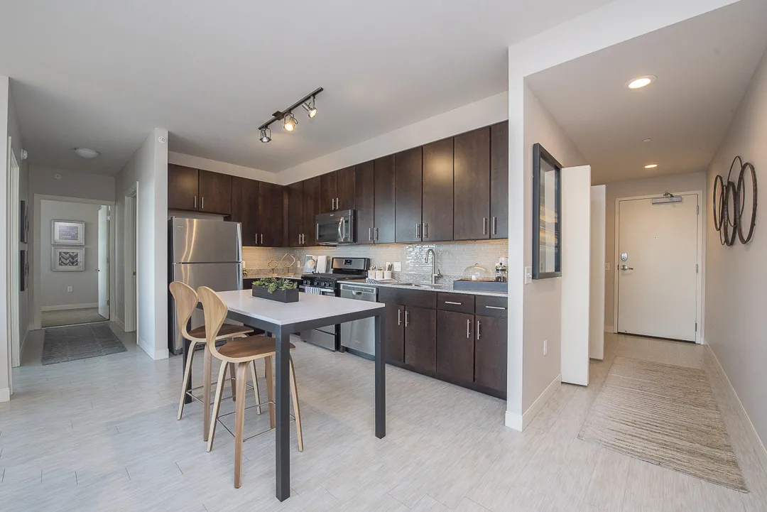 Vantage Oak Park Apartments