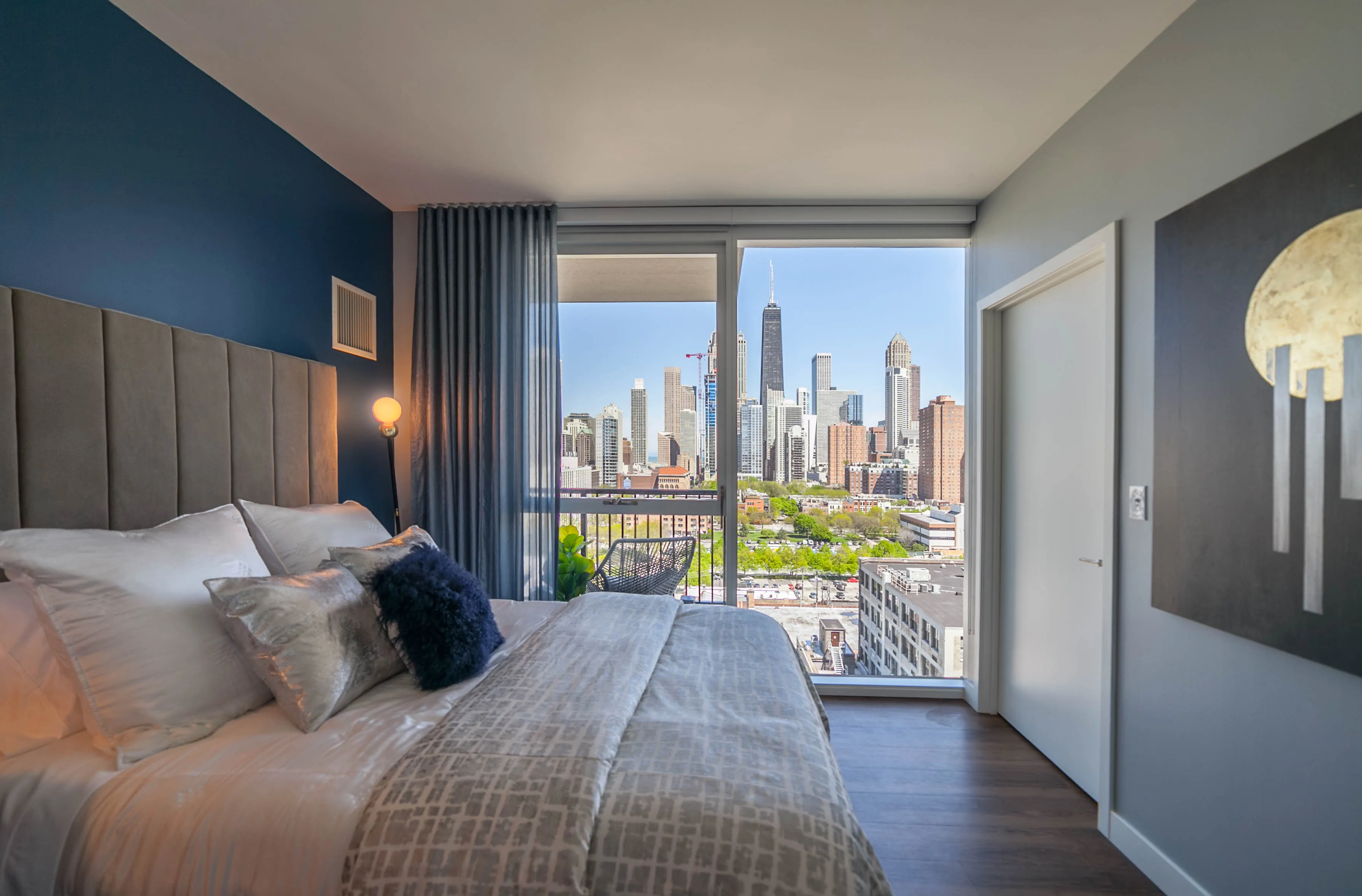 Niche 905 Apartments