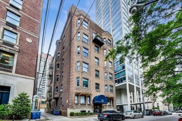 20 East Goethe Apartments