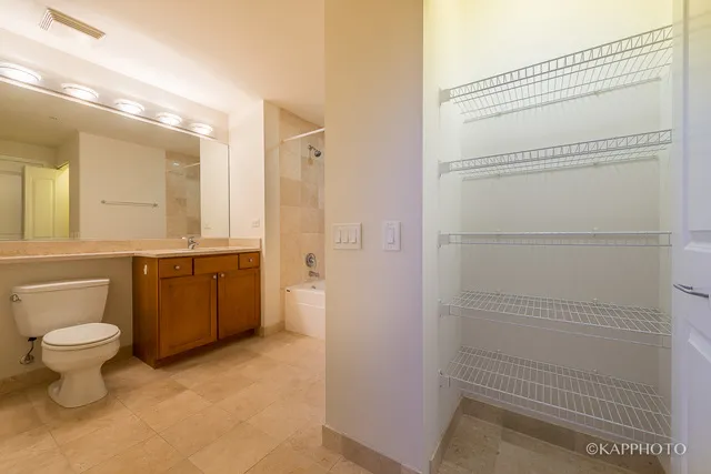 200 N JEFFERSON ST 60661-unit#1508-Chicago-IL