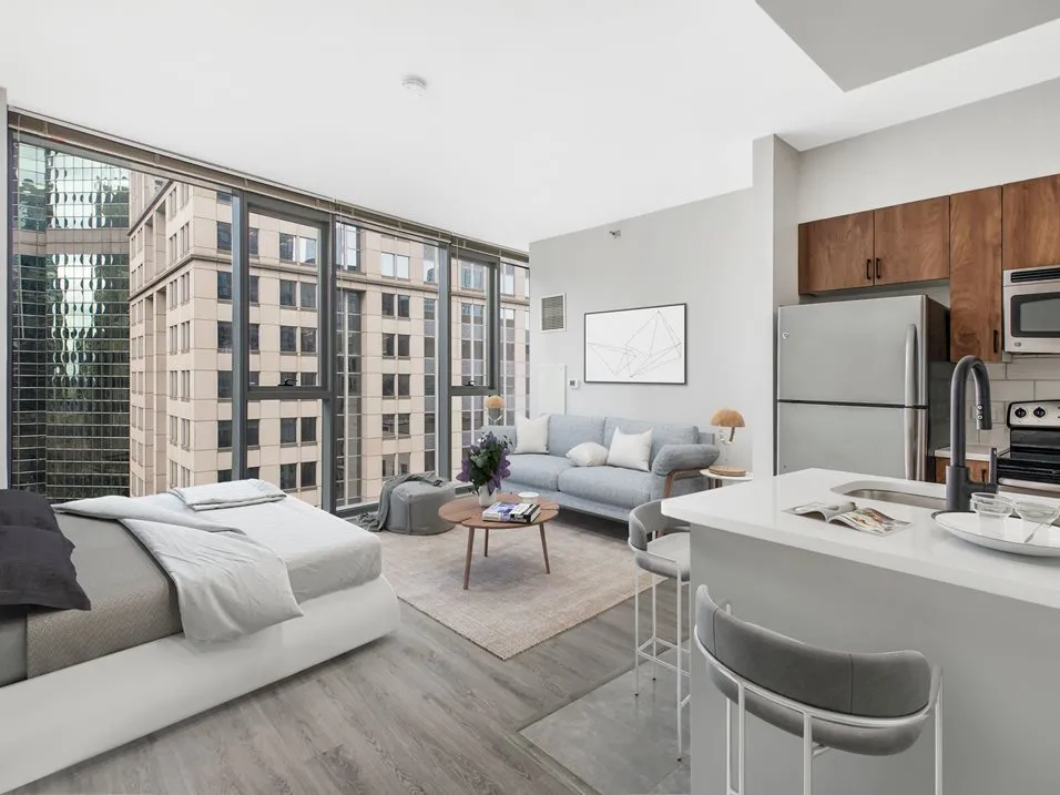 Lake & Wells Apartments in the Chicago Loop