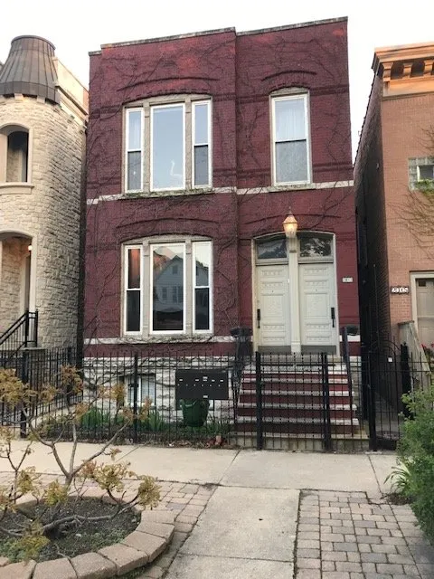 2013 W HURON ST 60612-unit#2-F-Chicago-IL