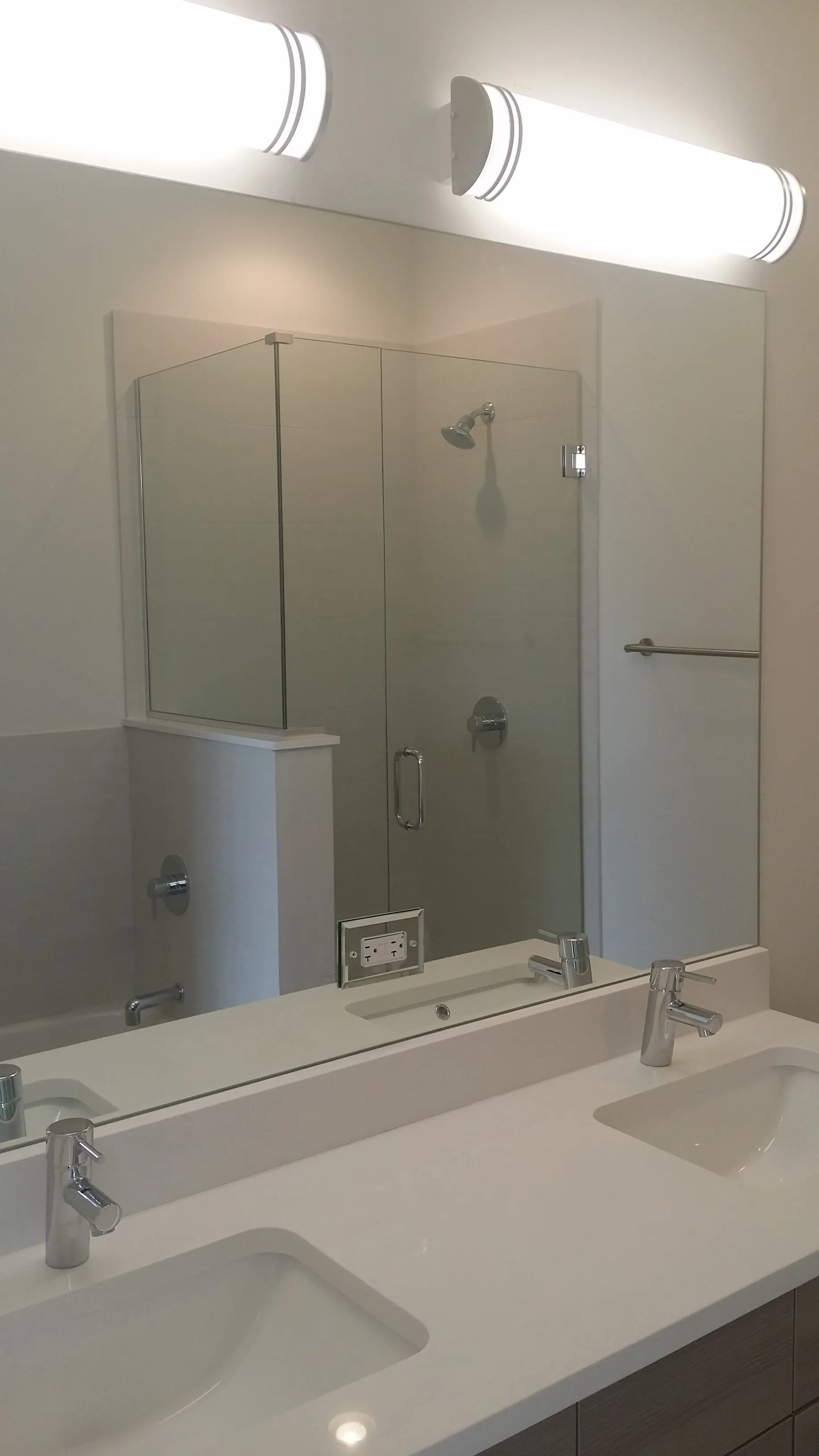 1952 West Erie Apartments