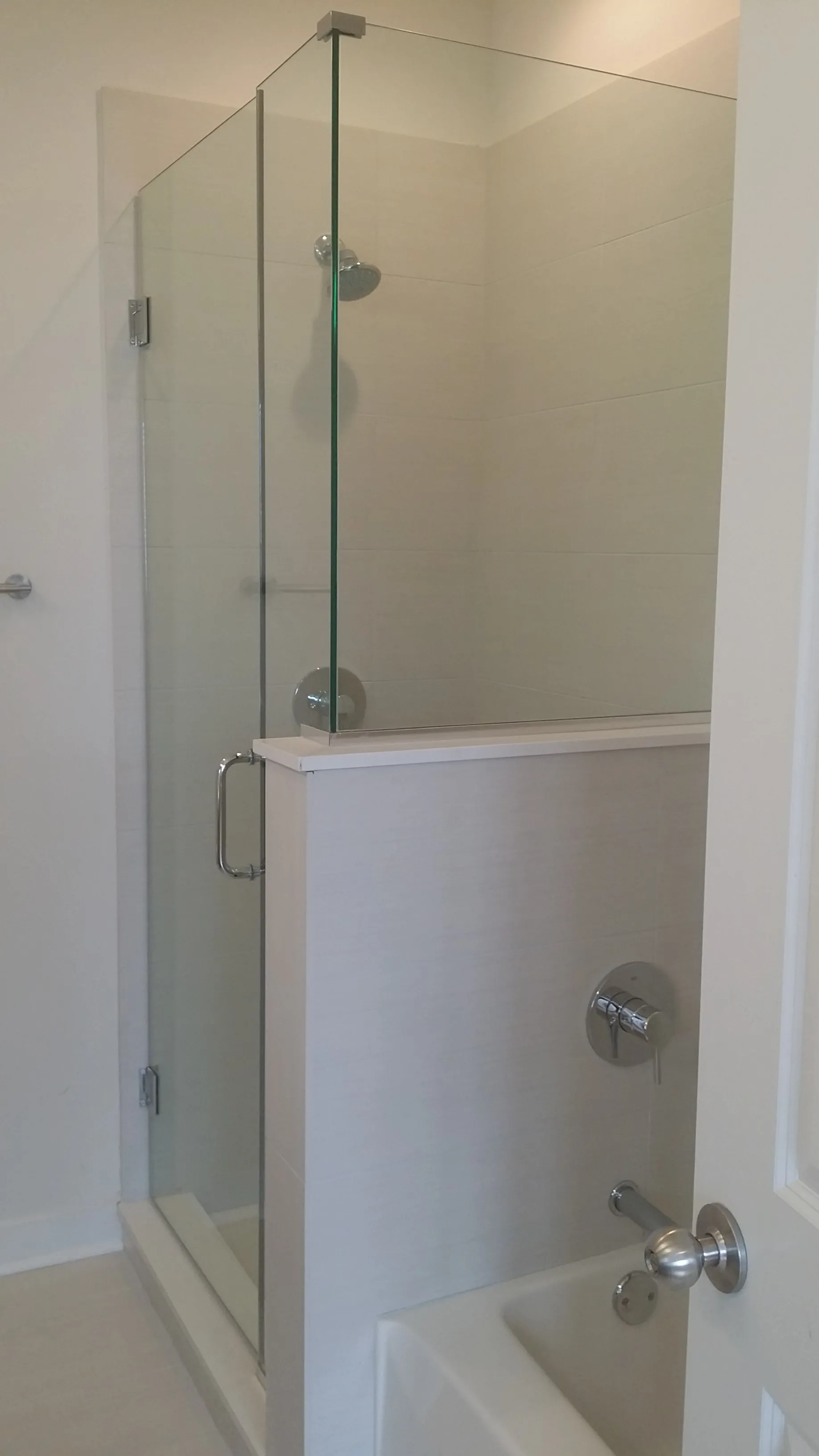 1952 West Erie Apartments