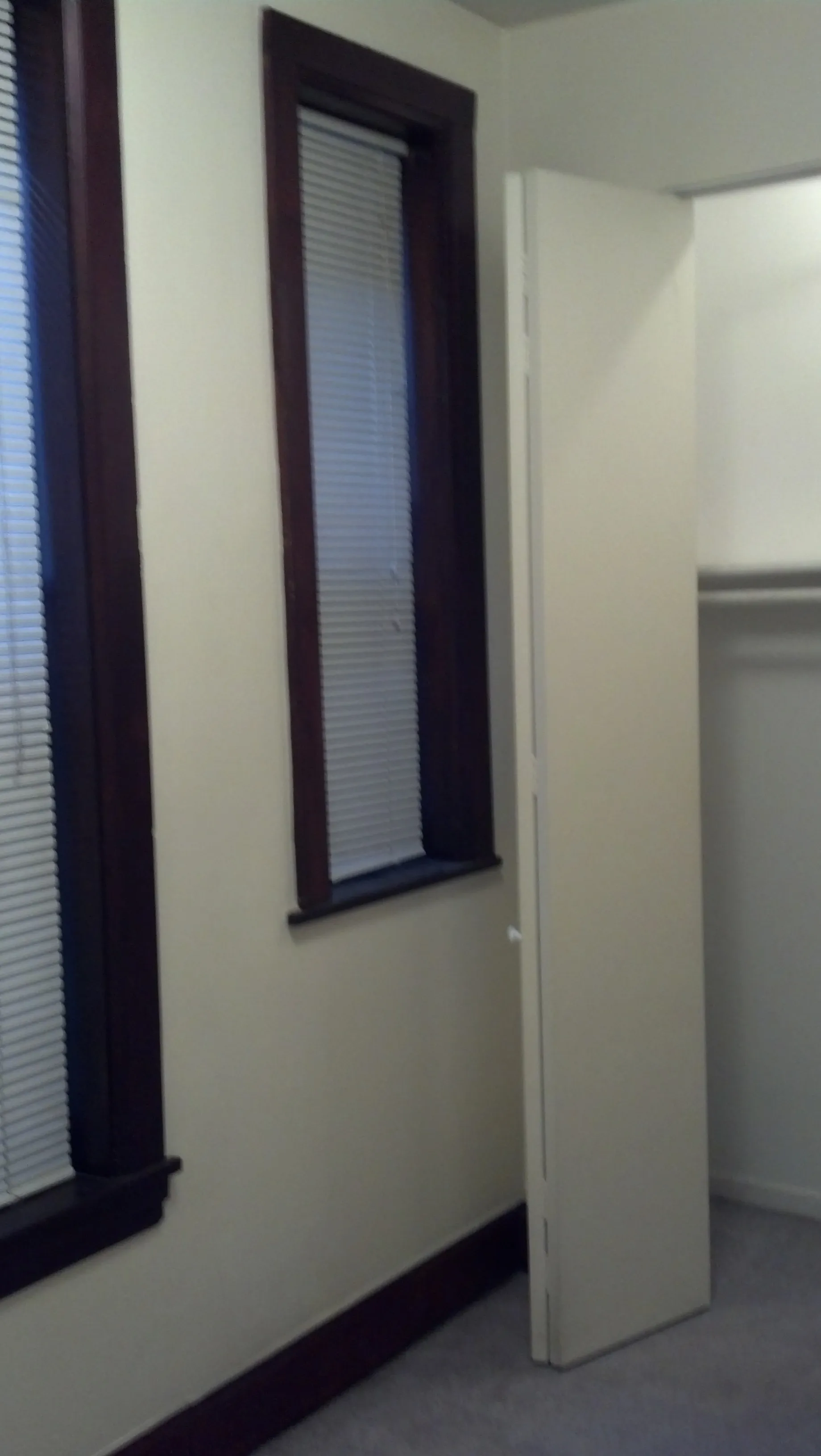 2143 N OAKLEY AVE 60641-unit#02-Chicago-IL