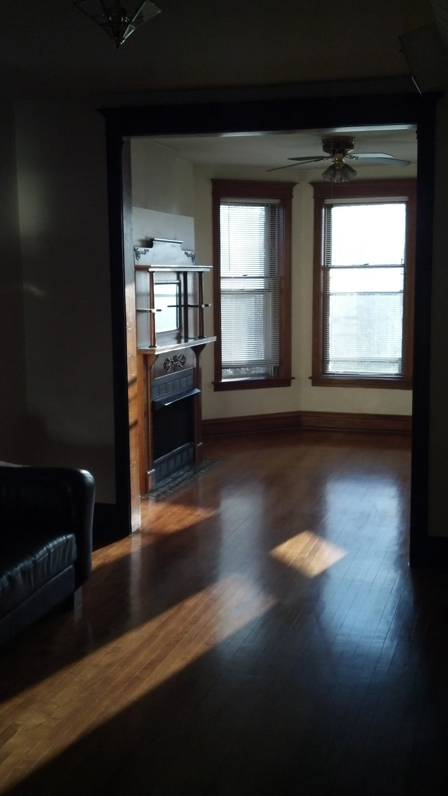 2143 N OAKLEY AVE 60641-unit#02-Chicago-IL