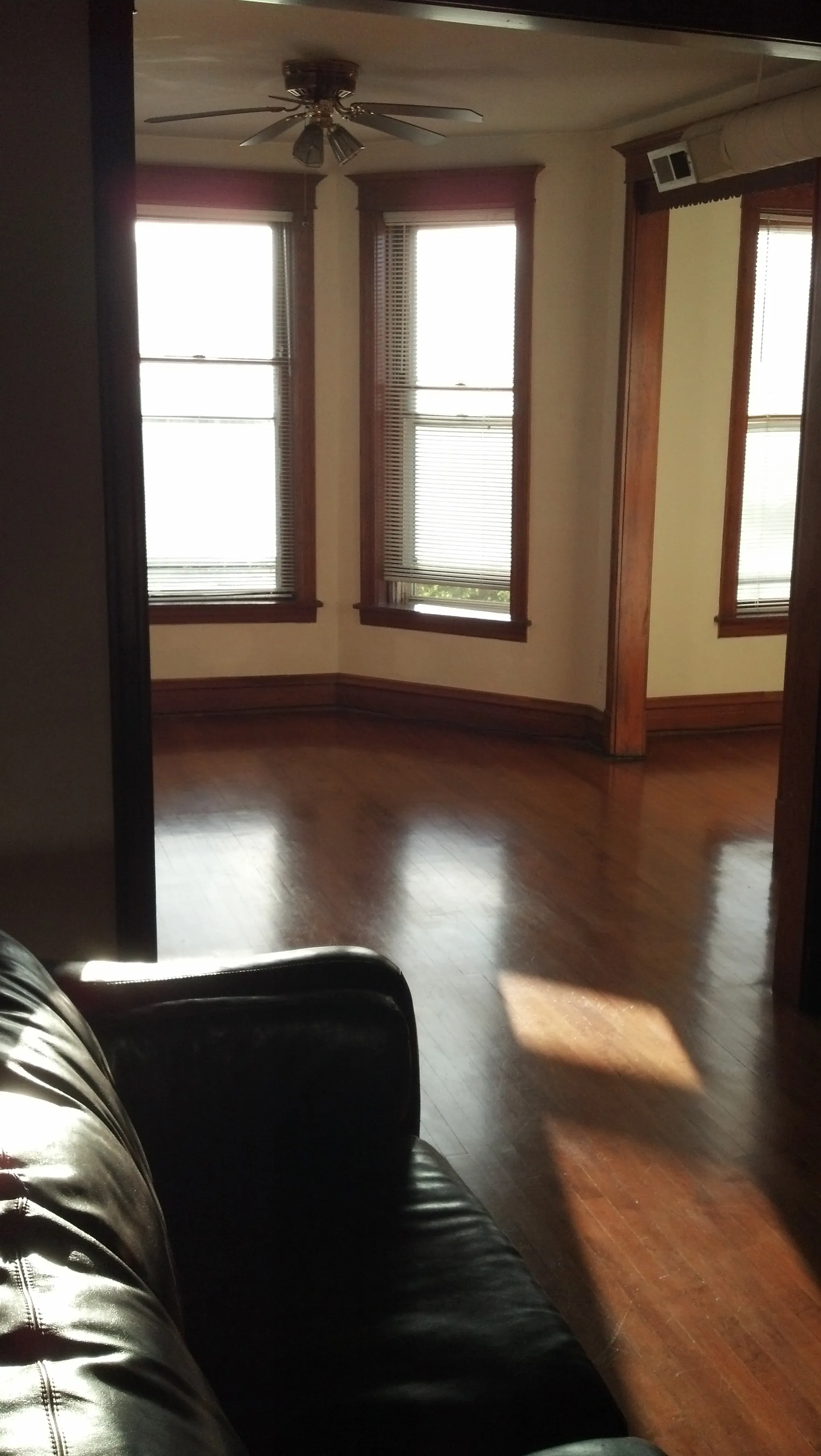 2143 N OAKLEY AVE 60641-unit#02-Chicago-IL