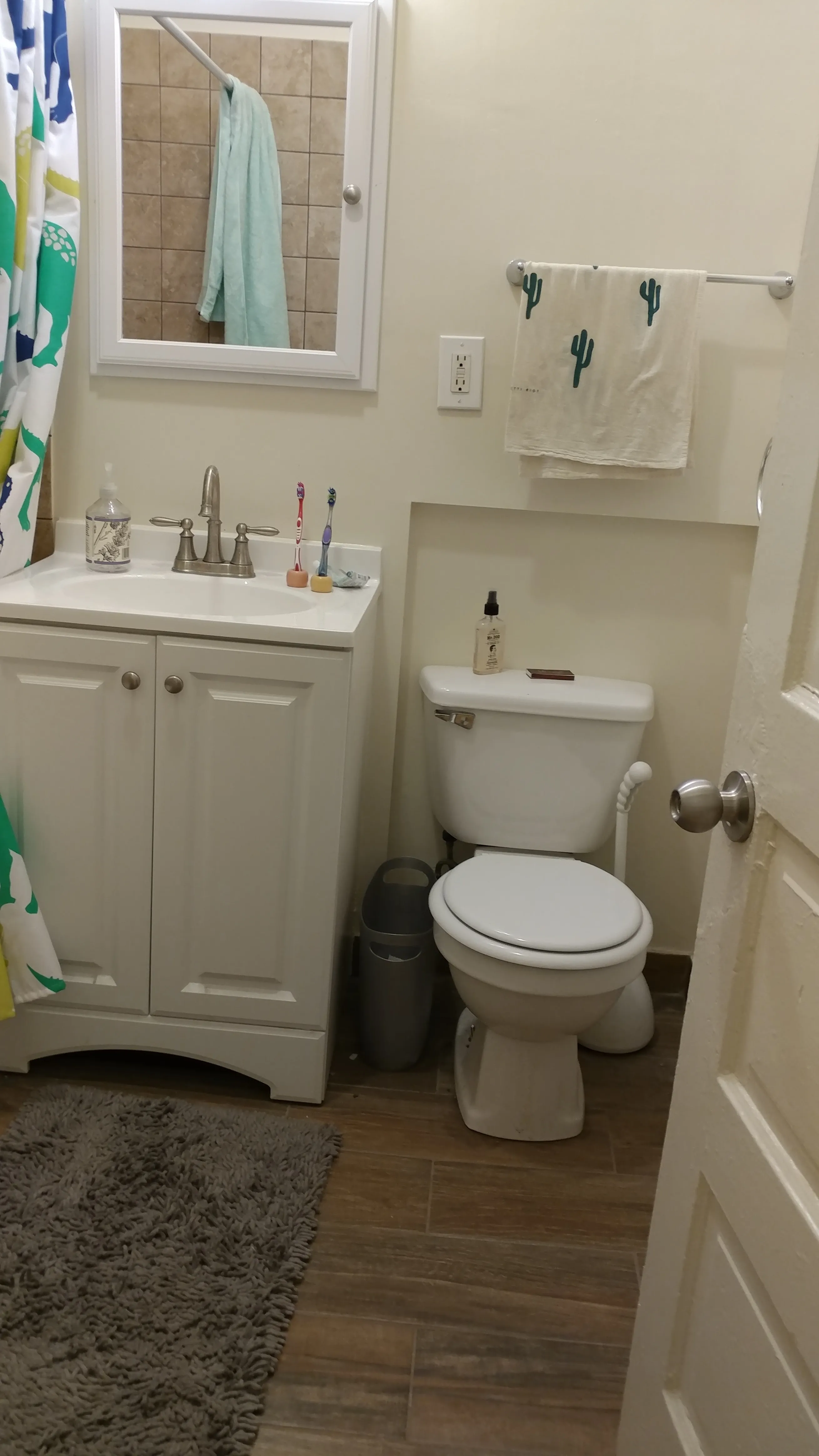 3 bed 1st Floor Bathroom