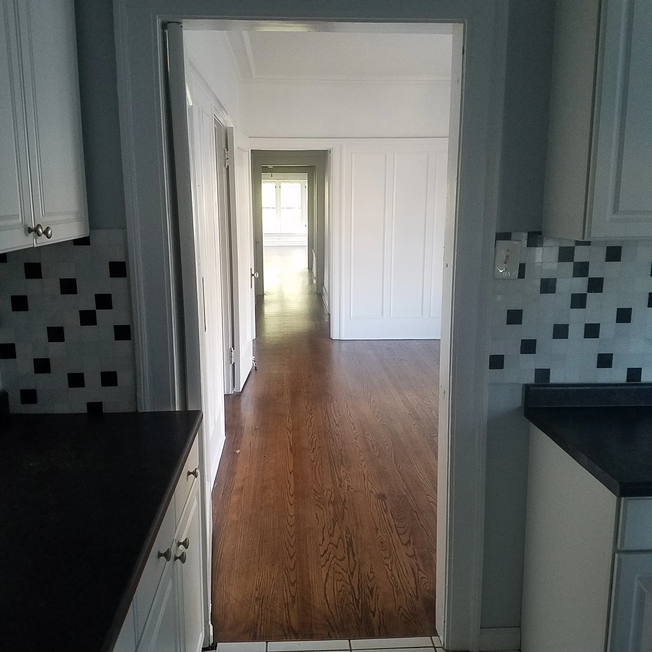 1420 W Farragut Ave 60640-unit#3-Chicago-IL