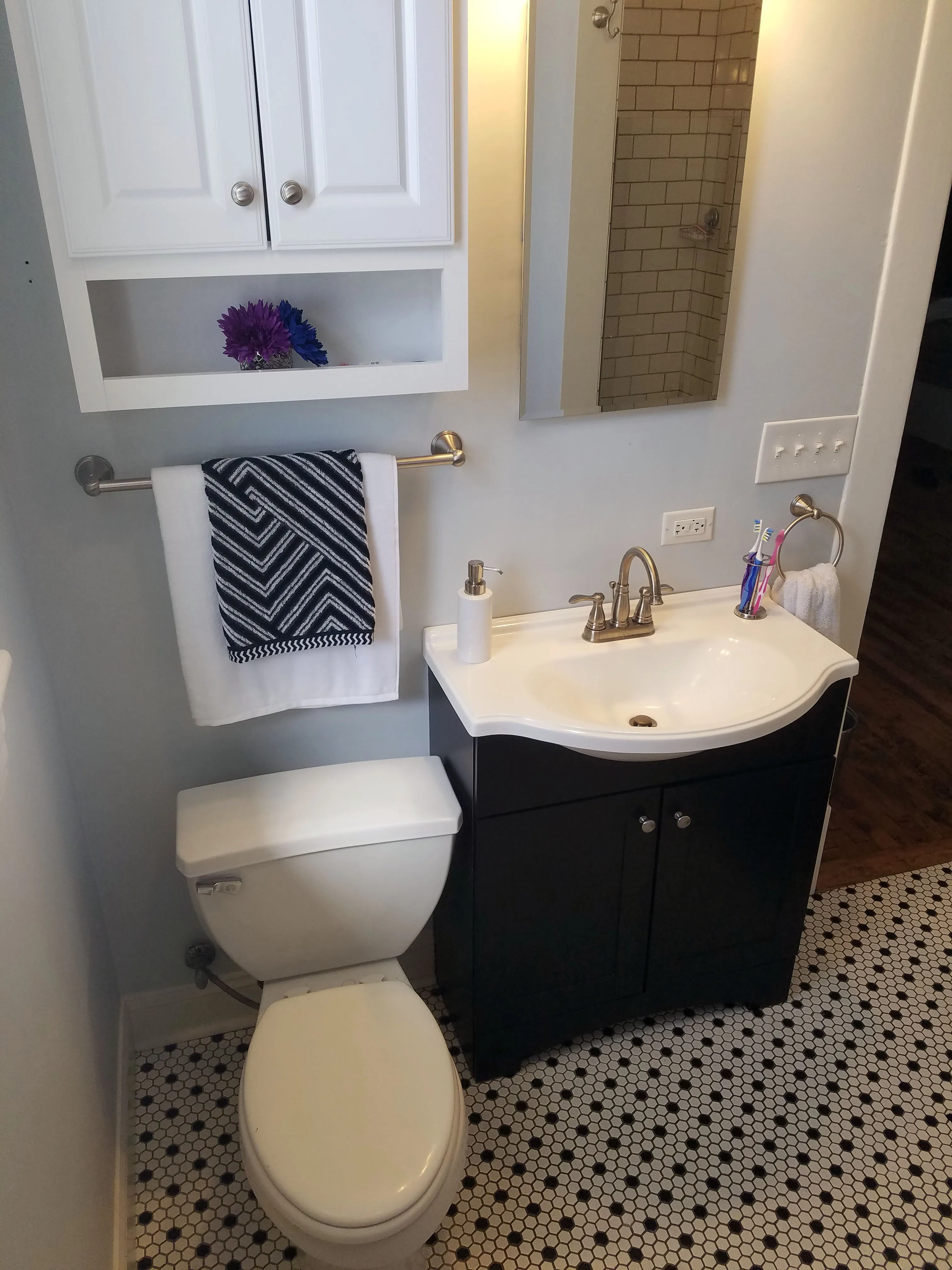 1925 W LARCHMONT AVE 60613-1925 W. Larchmont-unit#03-Chicago-IL