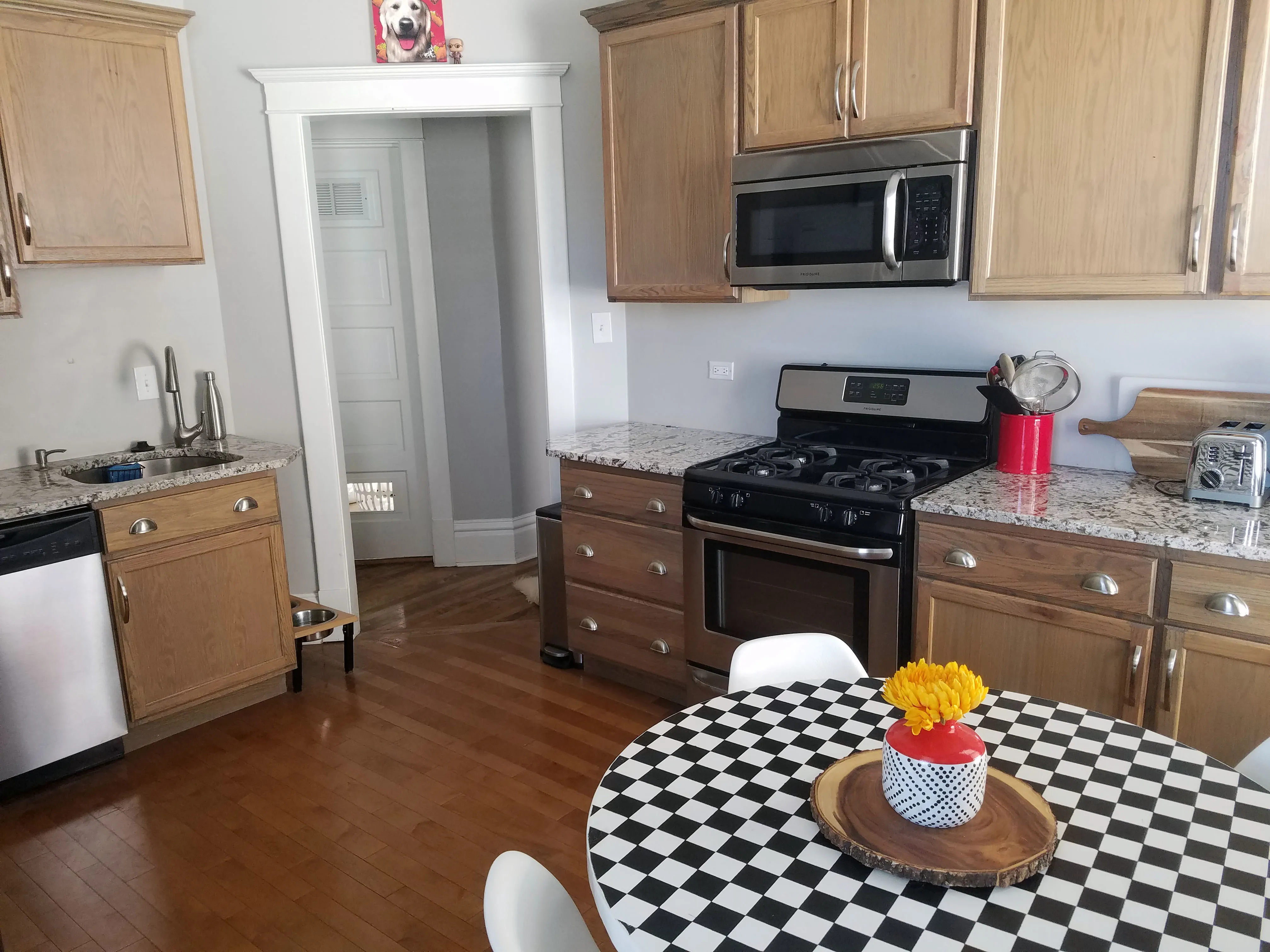 1925 W LARCHMONT AVE 60613-1925 W. Larchmont-unit#03-Chicago-IL