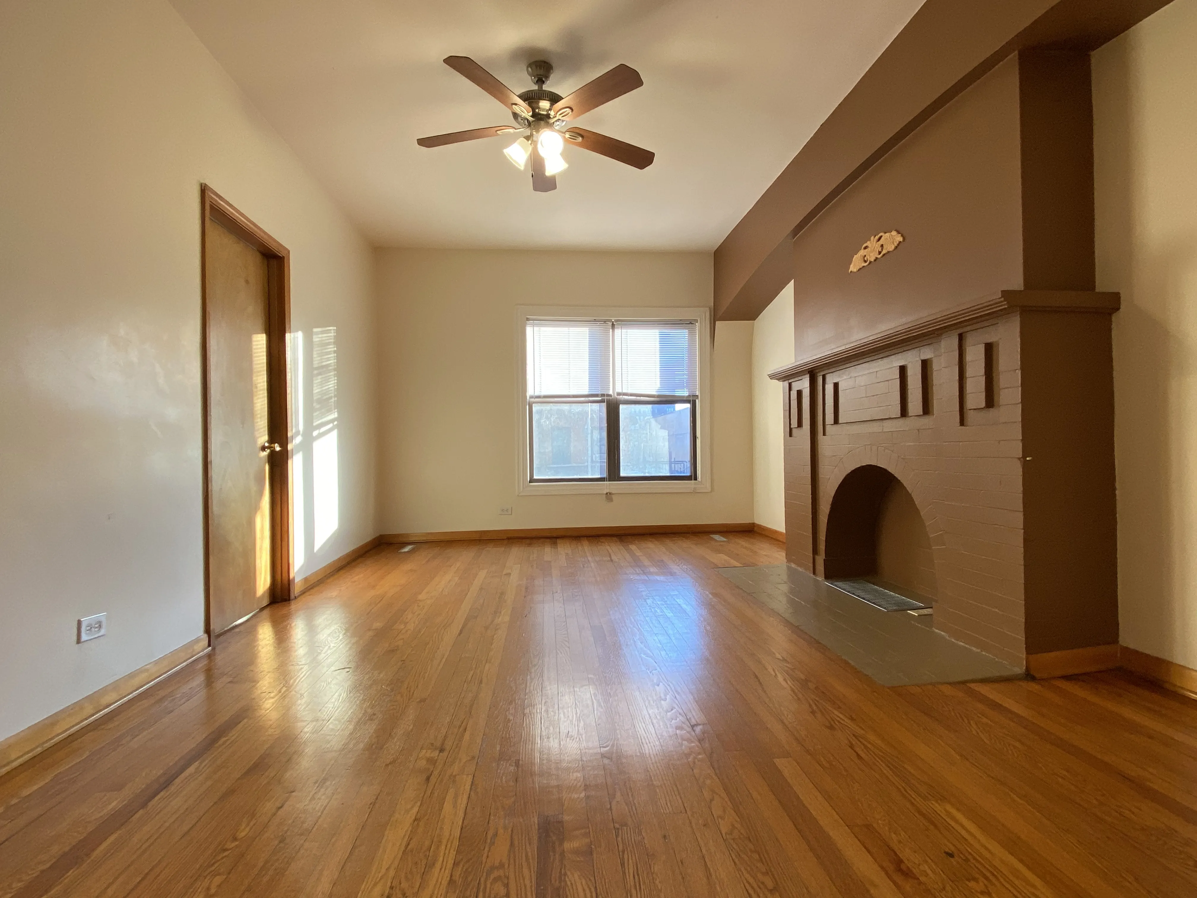 940 W WINDSOR AVE 60640-unit#1-Chicago-IL