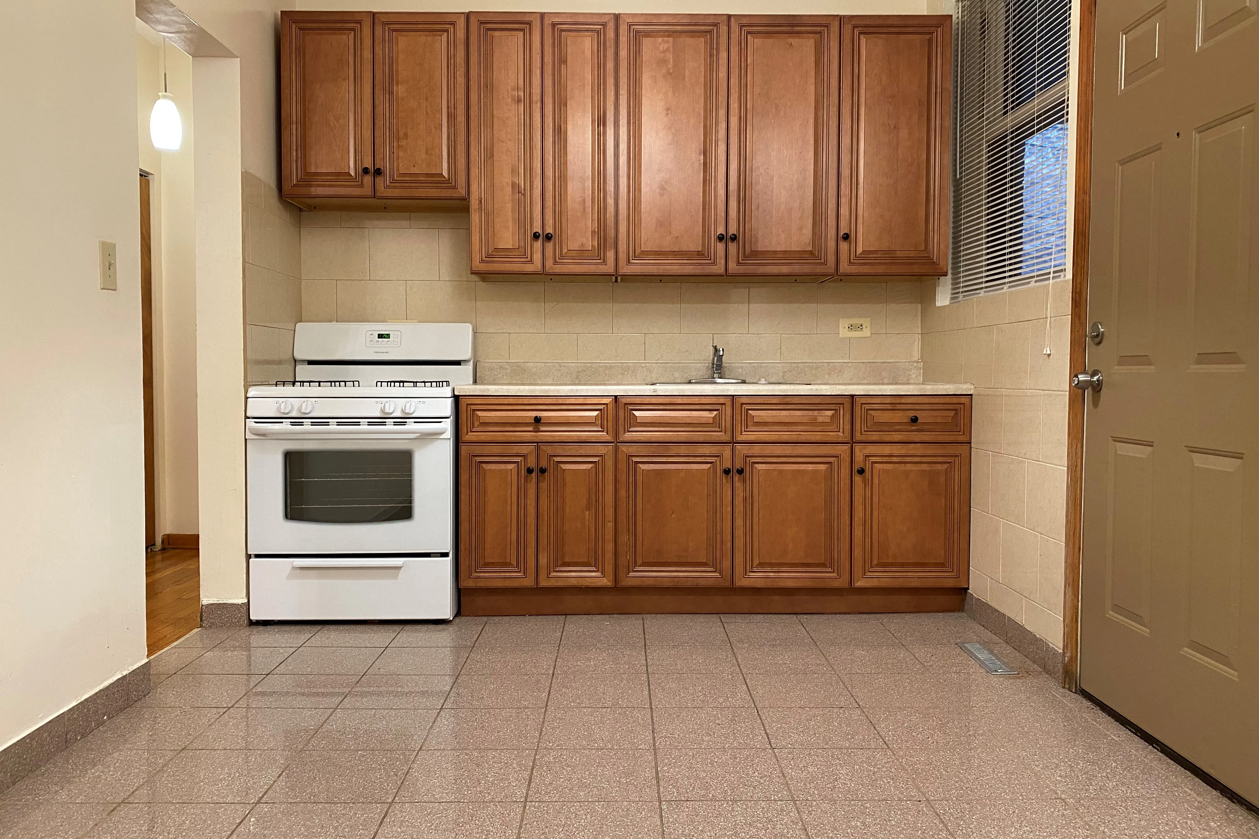 940 W WINDSOR AVE 60640-unit#1-Chicago-IL