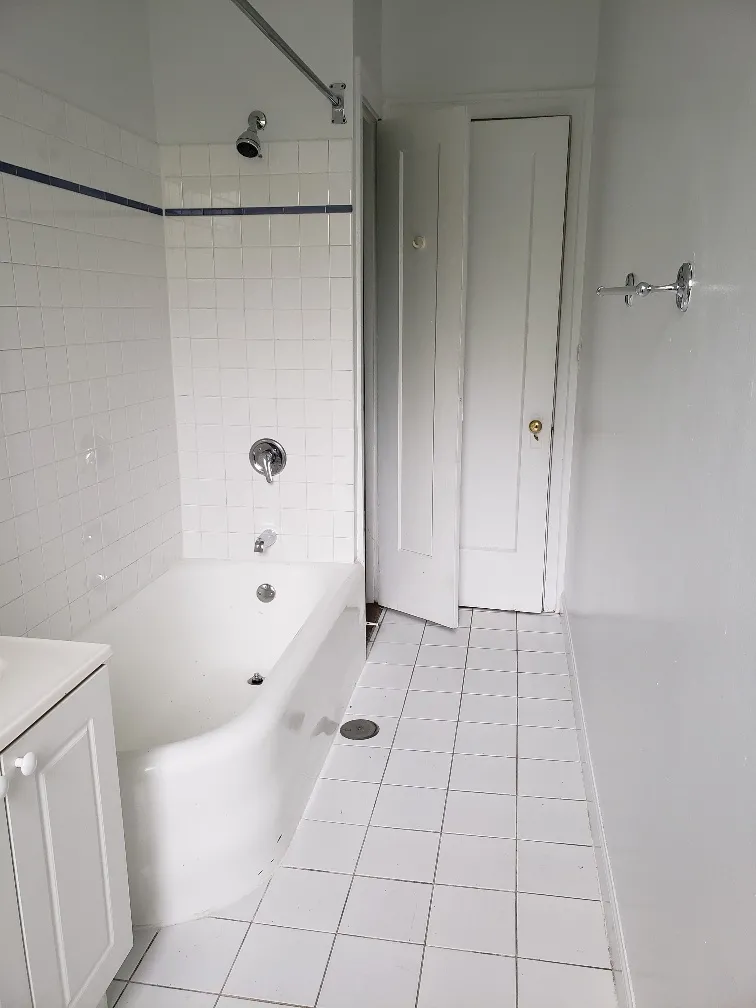 1435 W PRATT BLVD 60626-unit#2-Chicago-IL