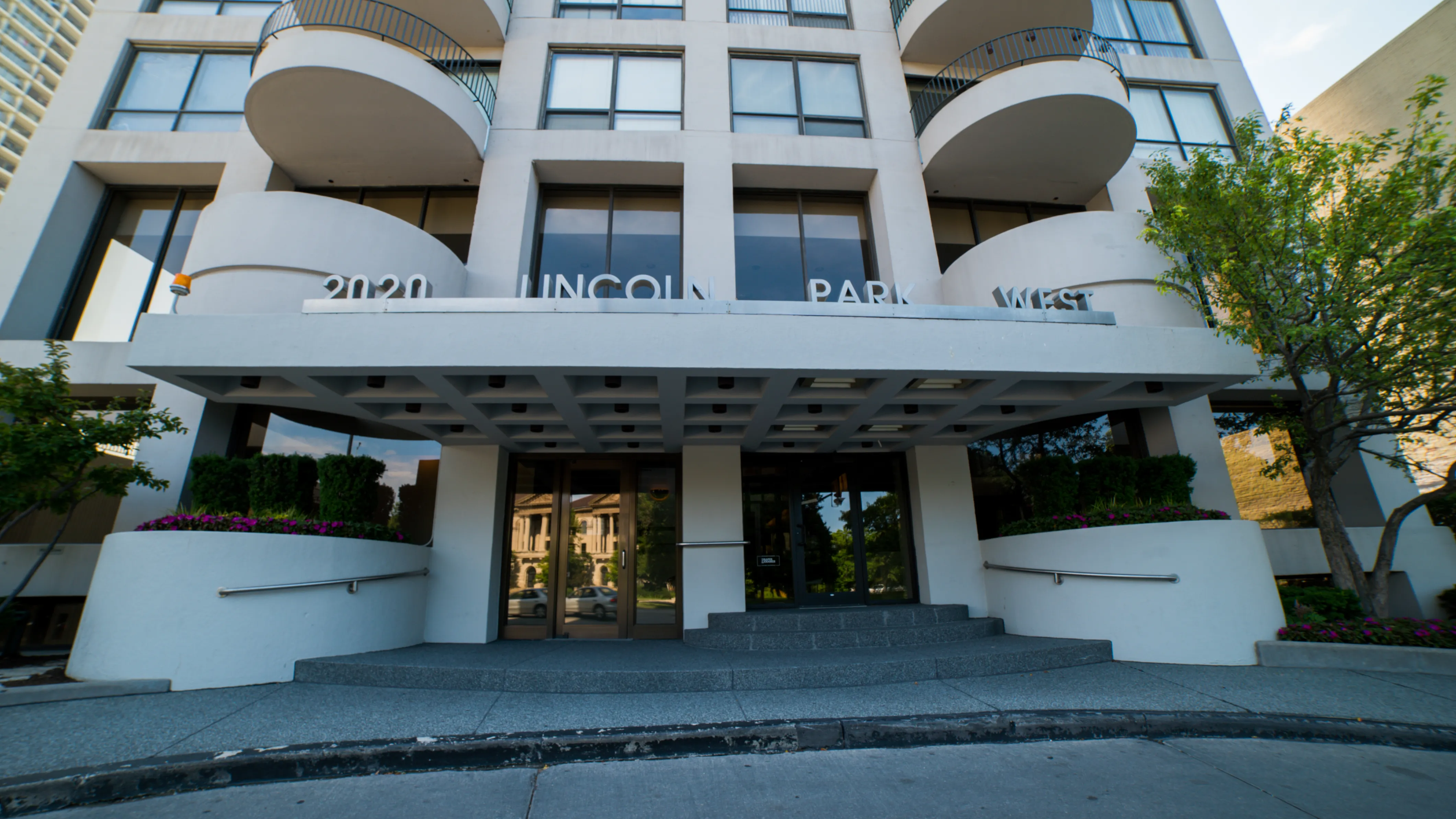 2020 N LINCOLN PARK WEST 60614-2020 N Lincoln Park West-Chicago-IL