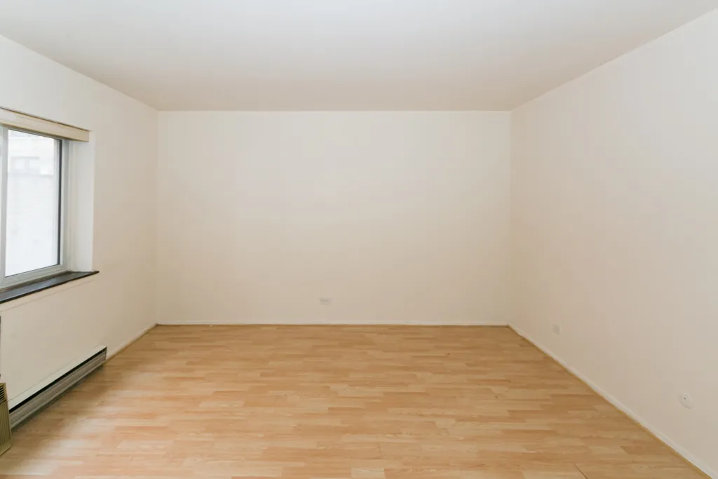 3825 N PINE GROVE AVE 60613-unit#219-Chicago-IL