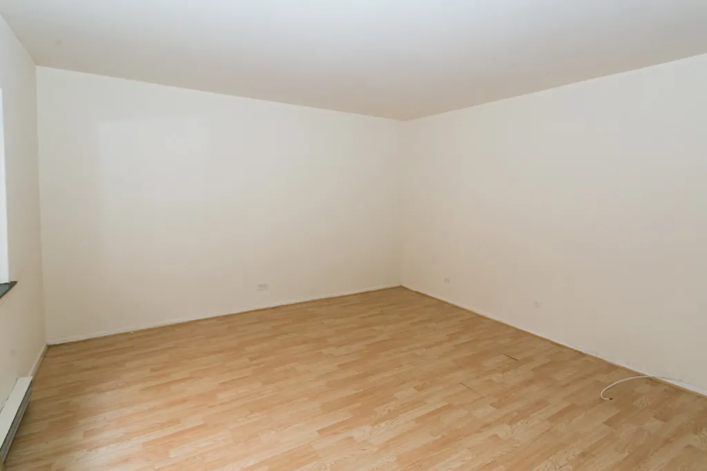 3825 N PINE GROVE AVE 60613-unit#219-Chicago-IL