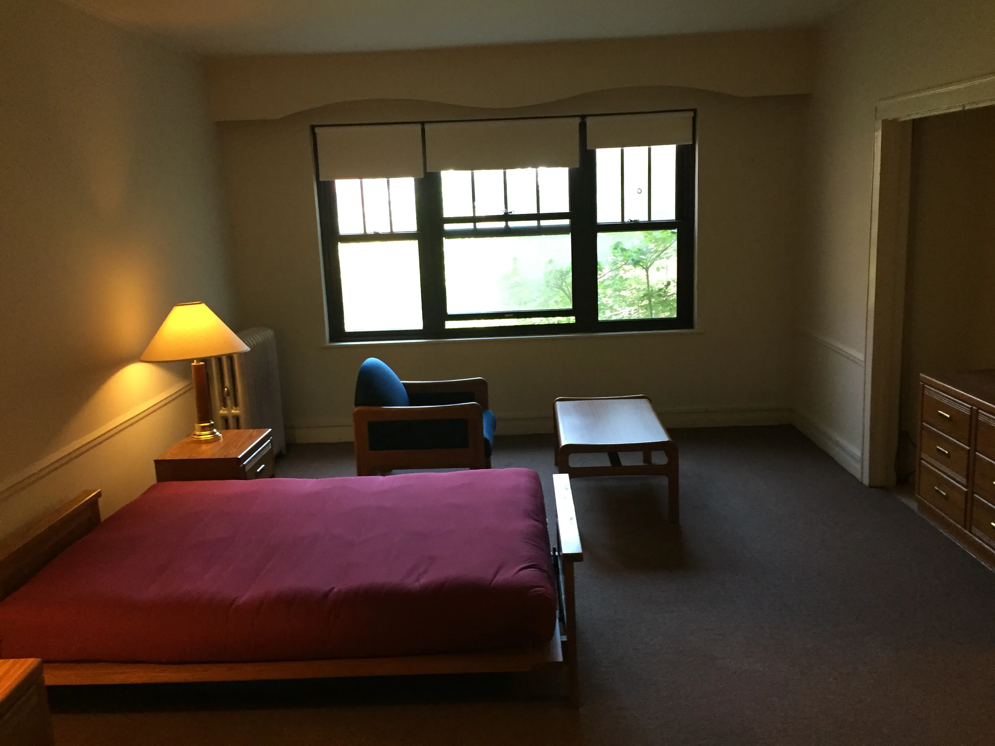 Exterior of 5316 South Dorchester Apartments in Hyde Park Chicago