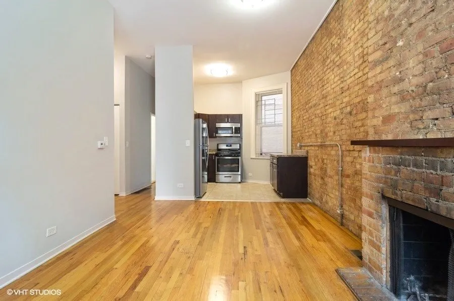 2300 North Clark Apartments