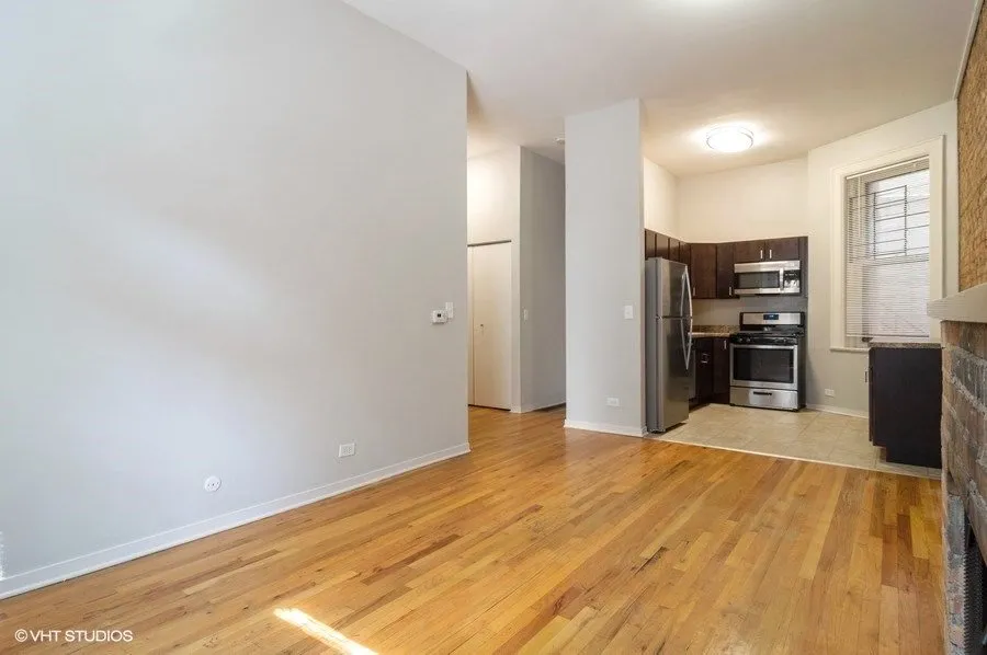 2300 North Clark Apartments