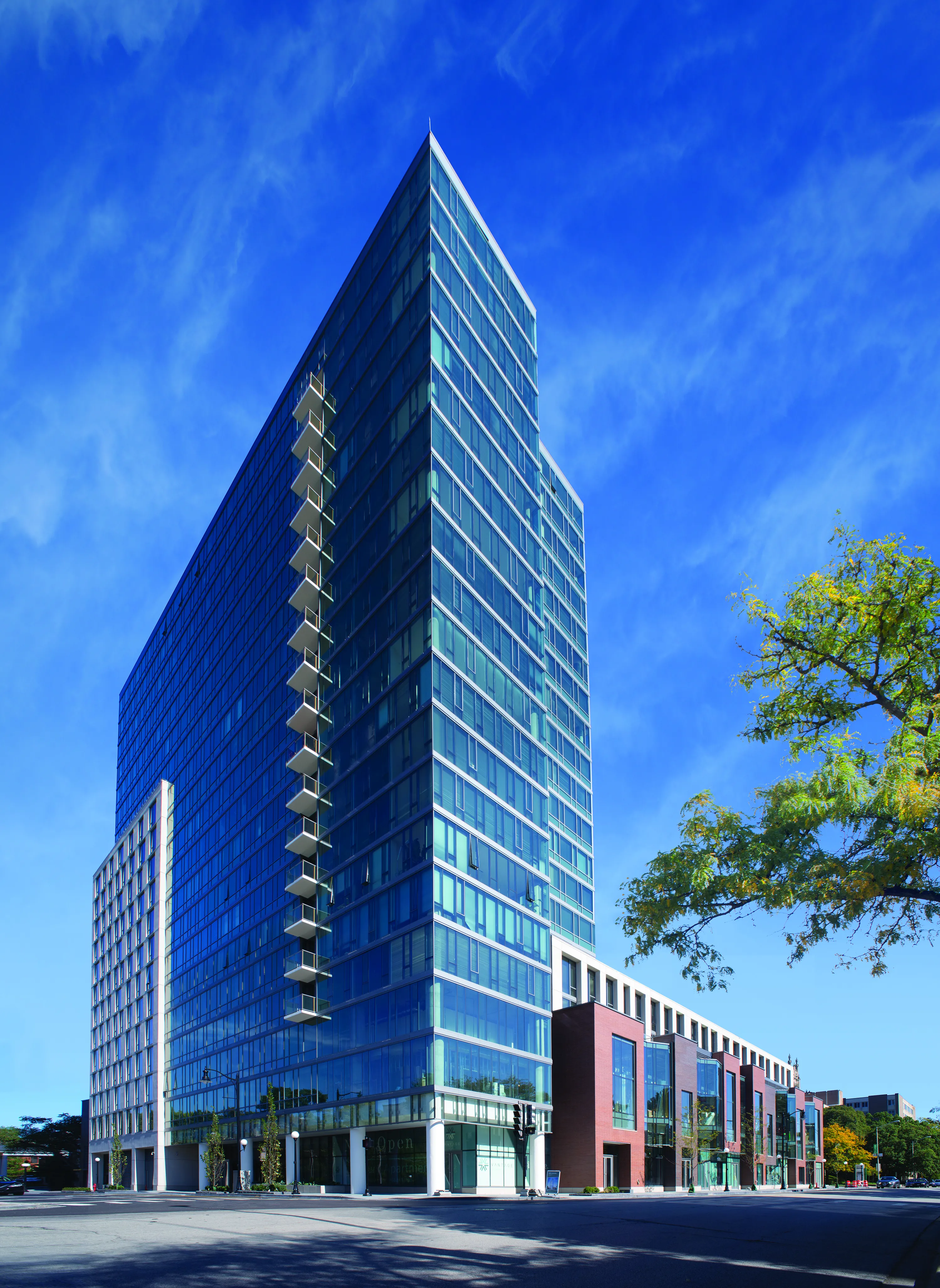 Vantage Oak Park Apartments