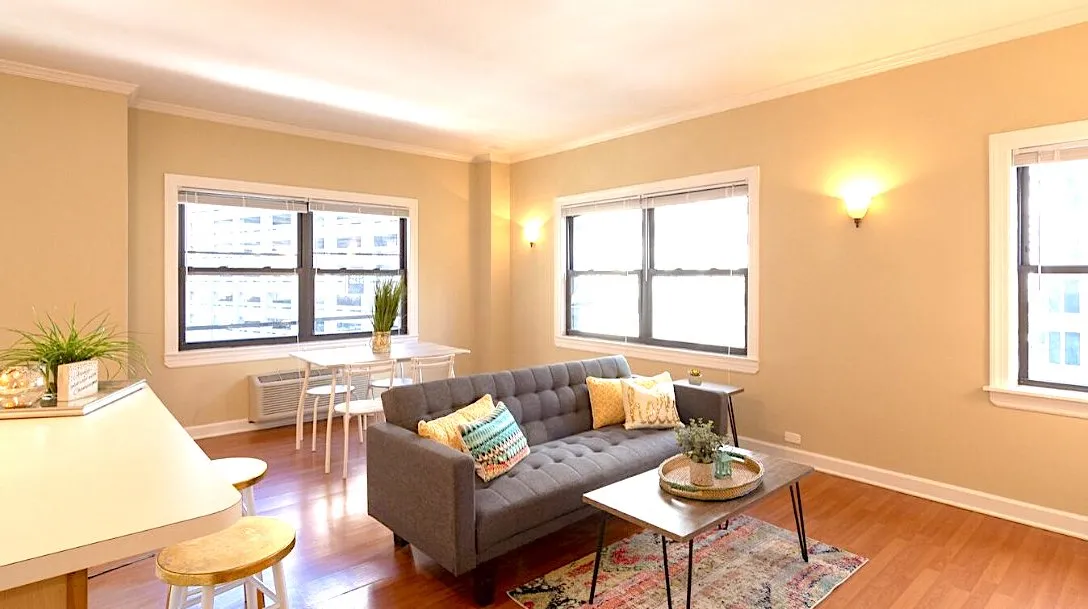 25 East Delaware Apartments