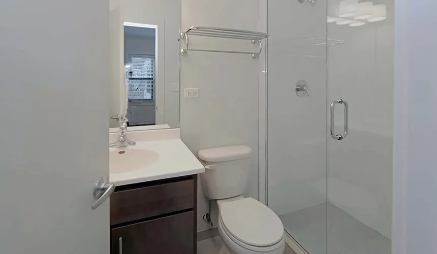 furnished model living room at 5425 North Clark Apartments