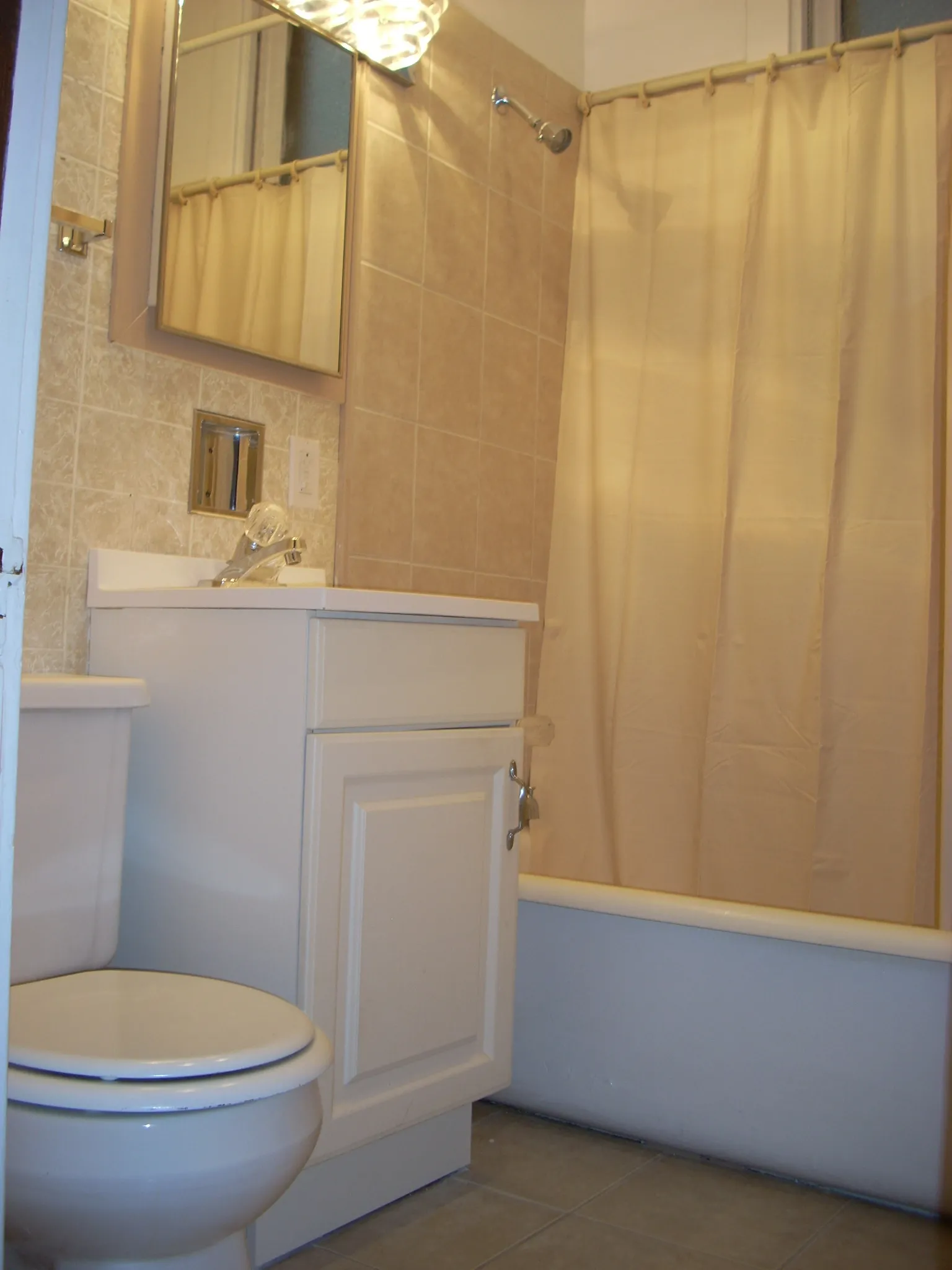 2553 N MARSHFIELD AVE 60614-unit#1F-Chicago-IL