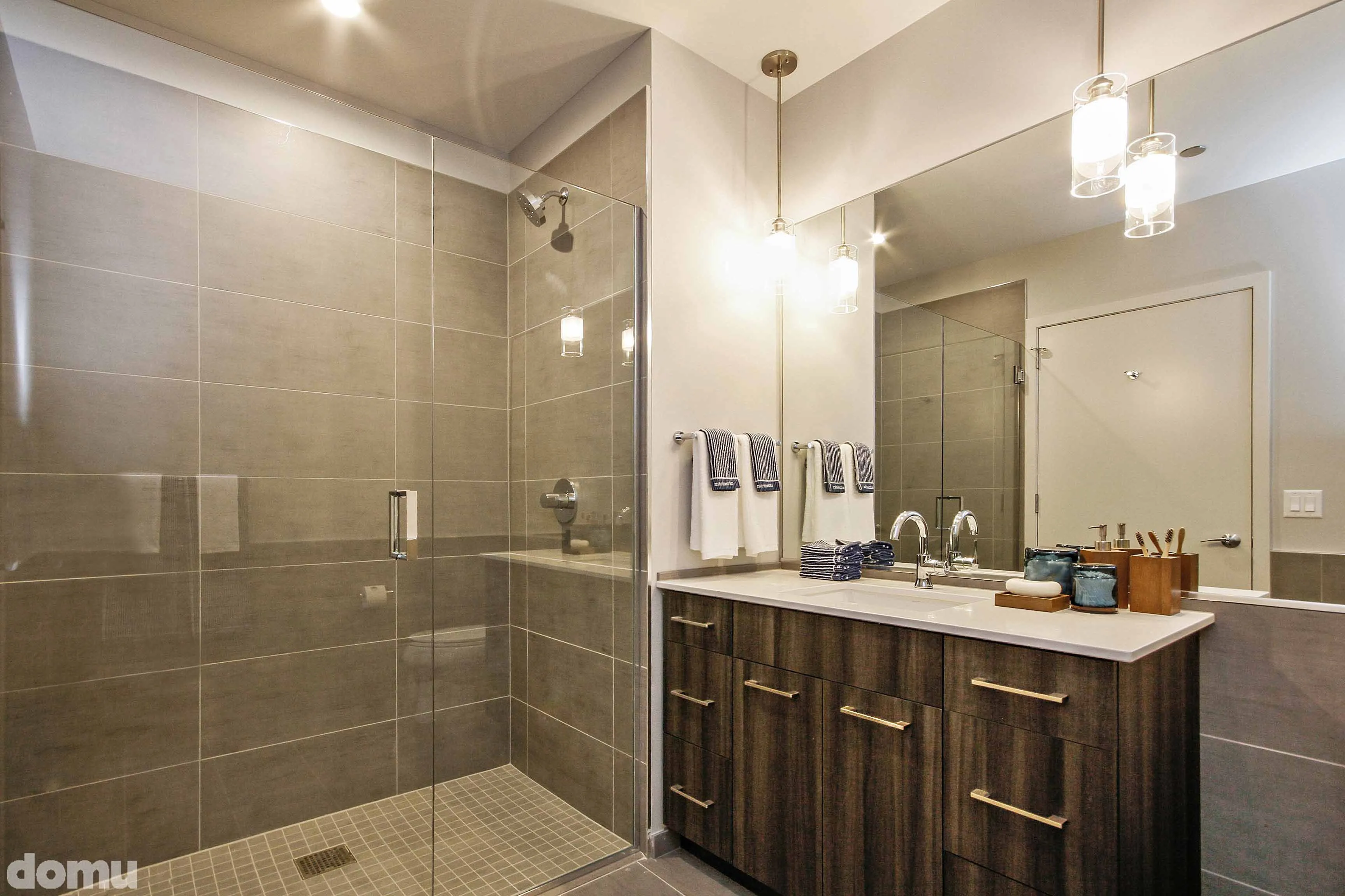 living room model unit at 640 North Wells Apartments in River North Chicago