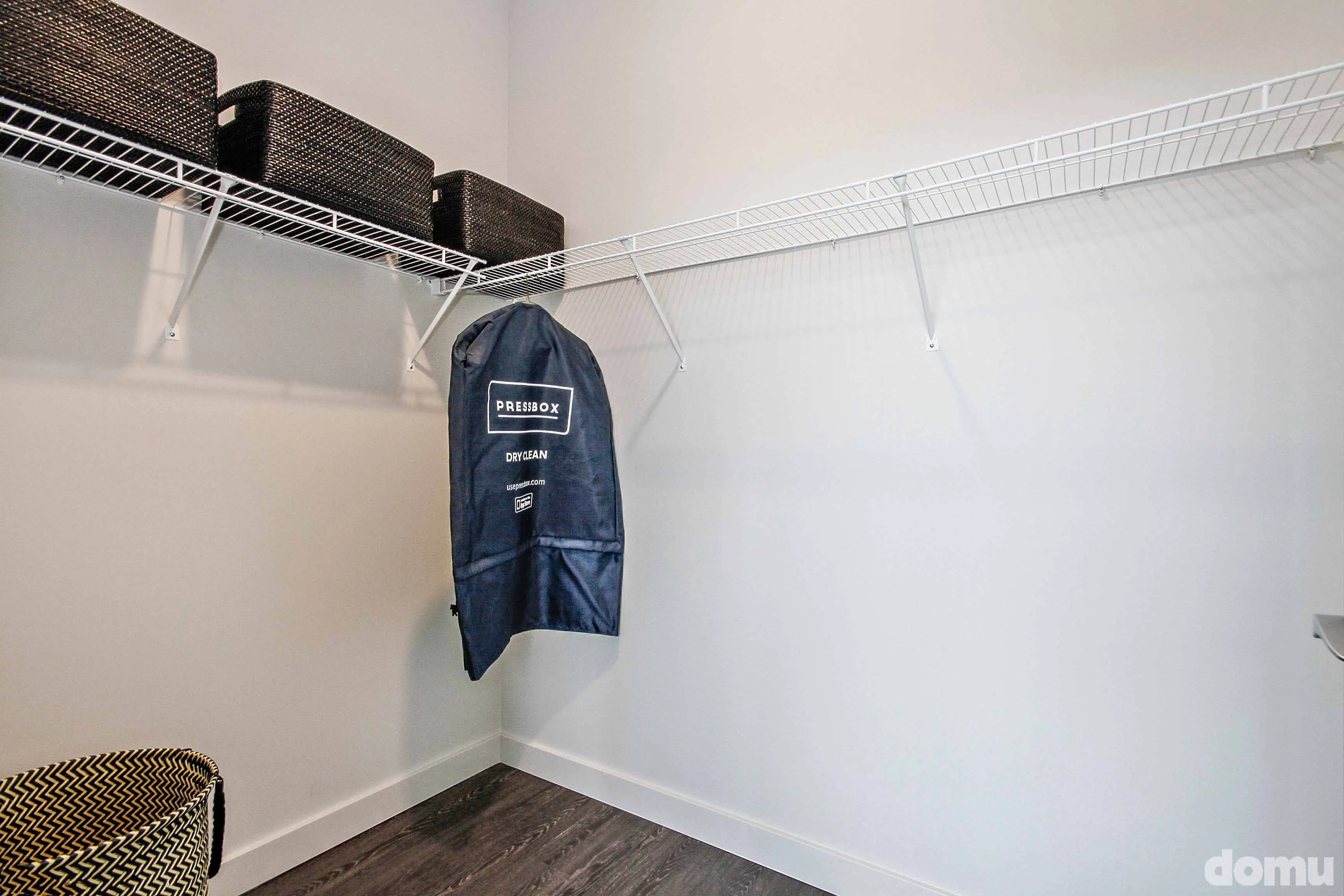 living room model unit at 640 North Wells Apartments in River North Chicago