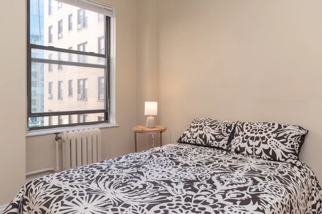 2850 North Sheridan Apartments