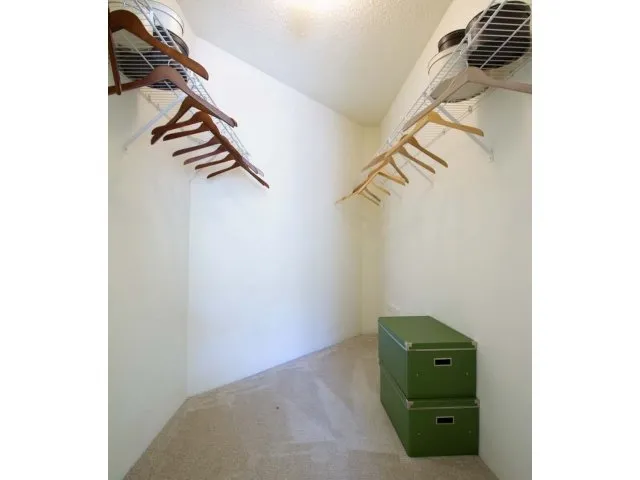 Brookdale Lakes Apartments