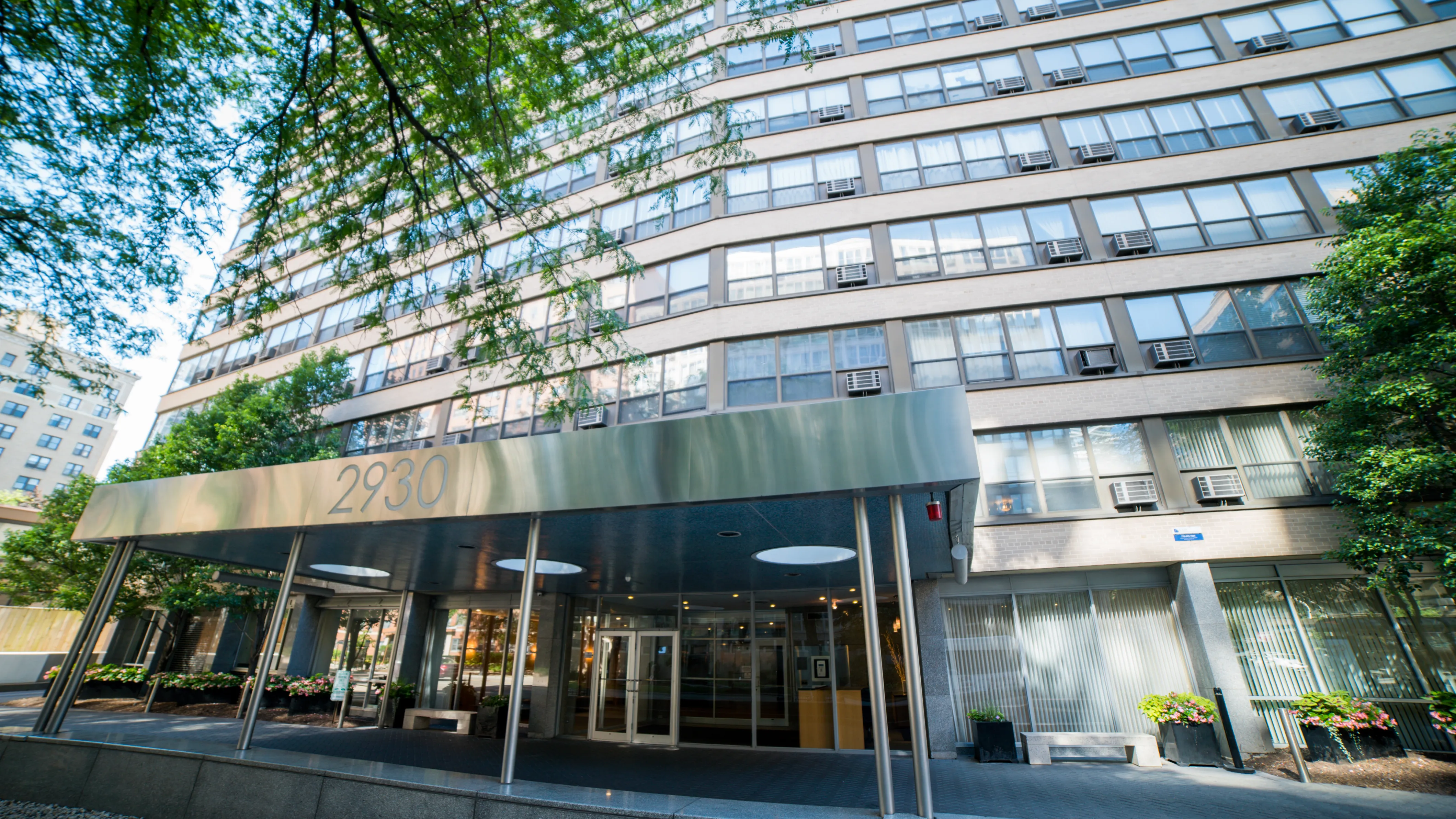 2930 N SHERIDAN RD 60657-2930 N Sheridan-Chicago-IL