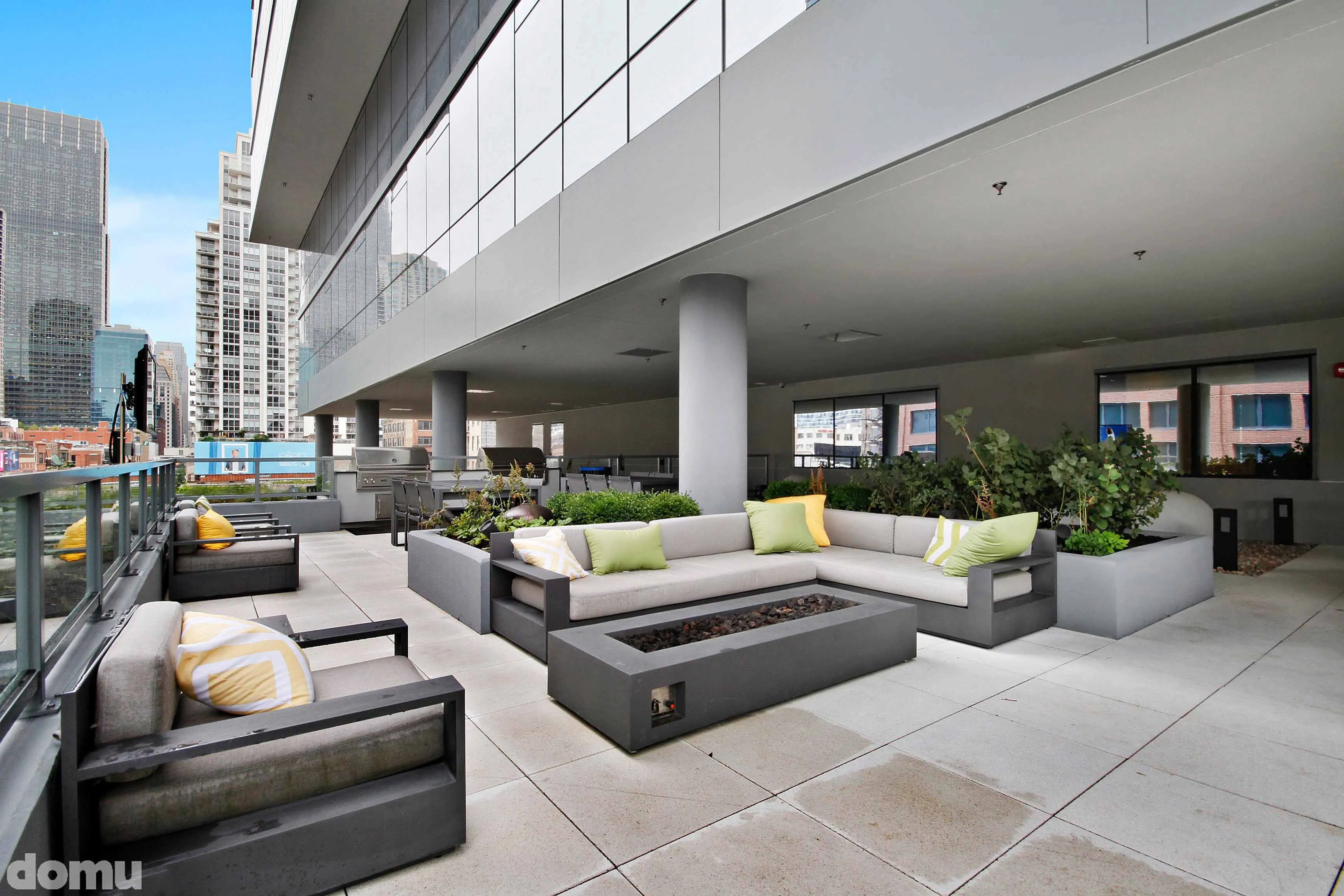 living room model unit at 640 North Wells Apartments in River North Chicago
