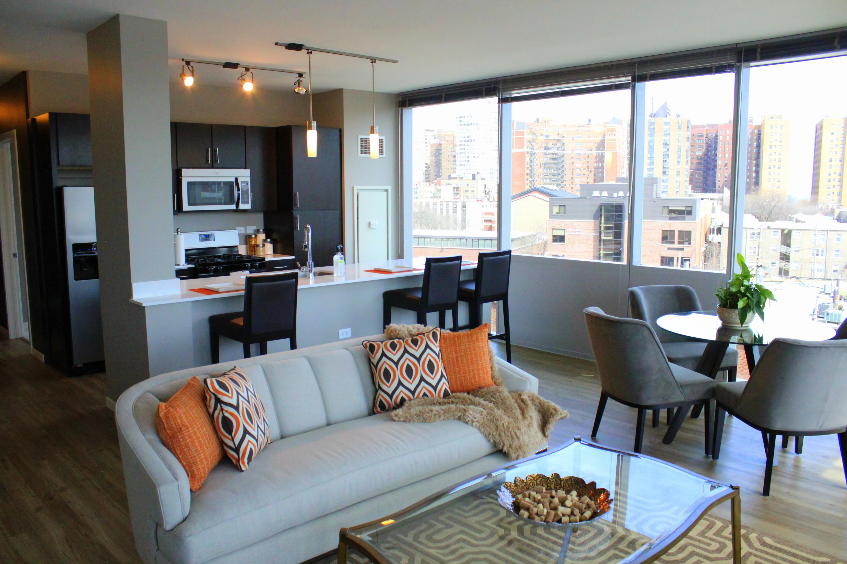 living area and kitchen at Halsted Flats Apartments in Chicago