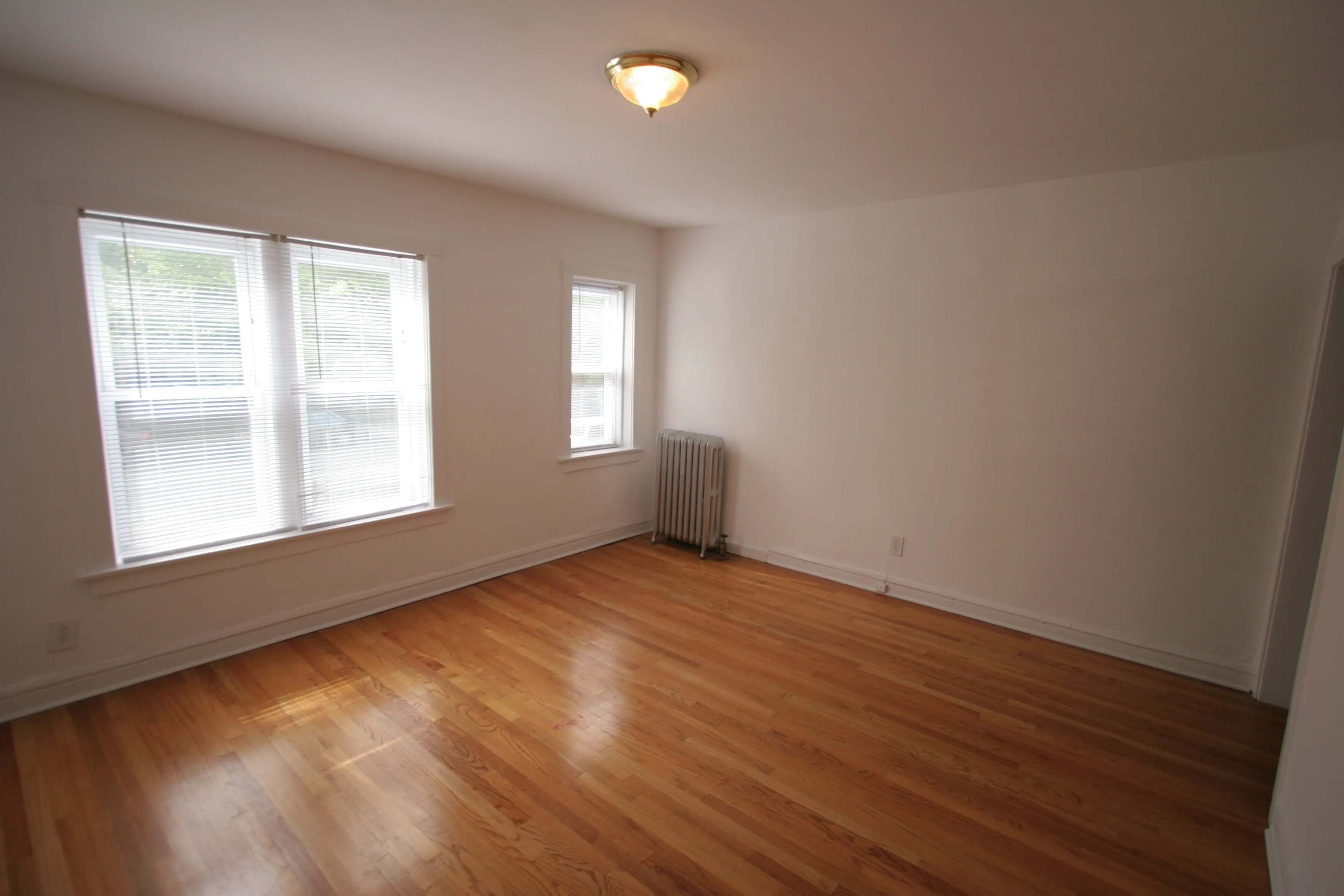 4721 South Ellis Apartments