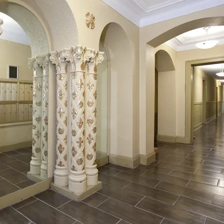 Reside at 823 Apartments