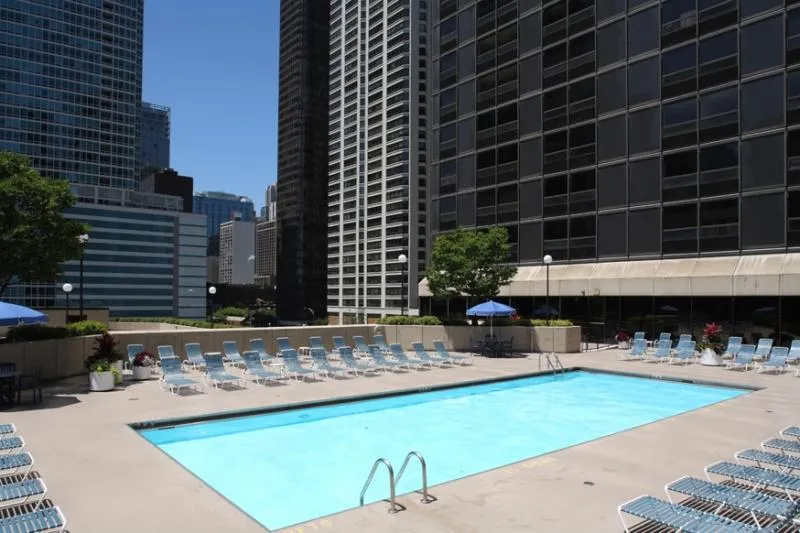 outdoor pool at Lake Shore Plaza Apartments in Streeterville Chicago