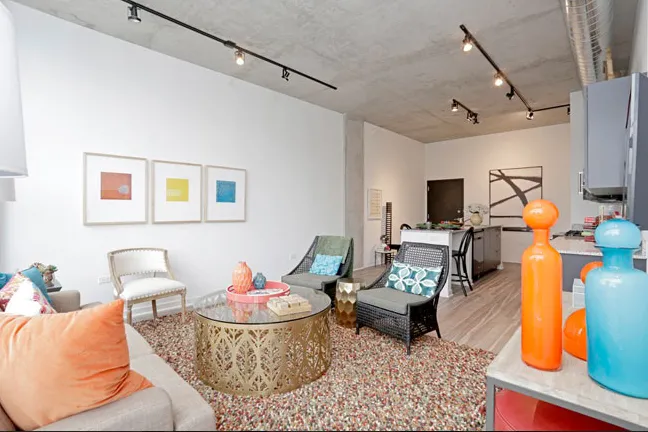 white kitchen at 1819 Lofts in Wicker Park Chicago