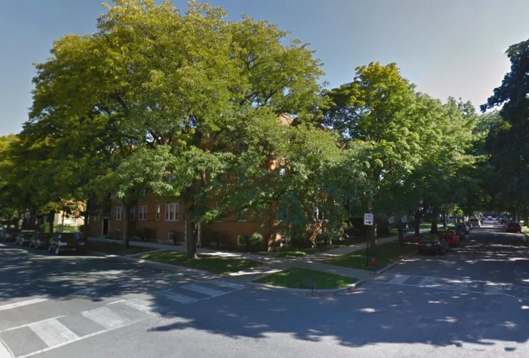 entry lobby wood door of Chase Manor Apartments