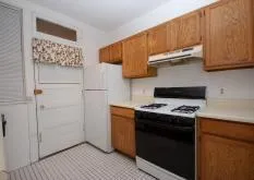 4201-03 N Winchester Apartments