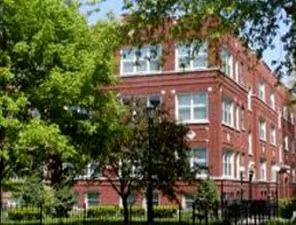 4649-53 N Malden Apartments