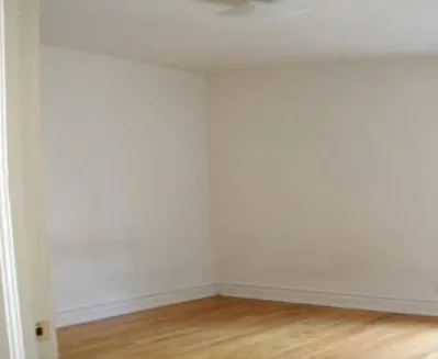 4415-25 N Hazel Apartments